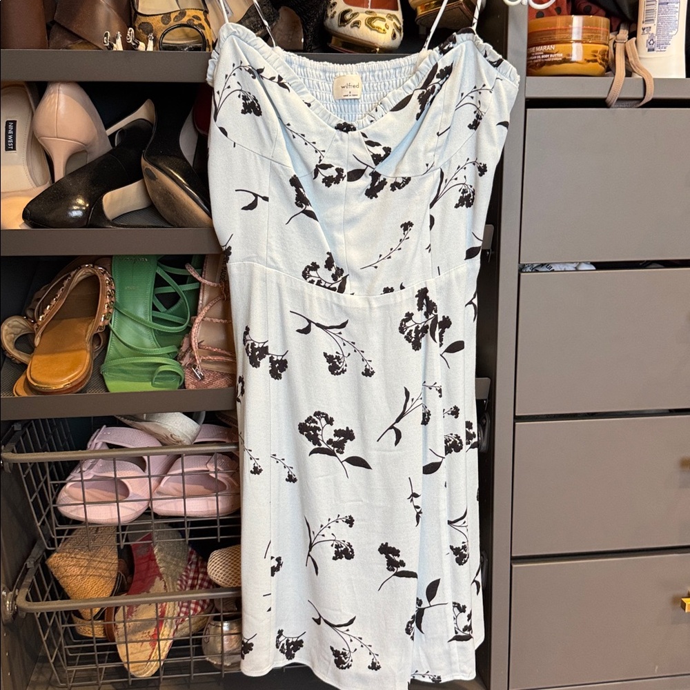 2/$45 💜Aritzia Blue Floral Dress